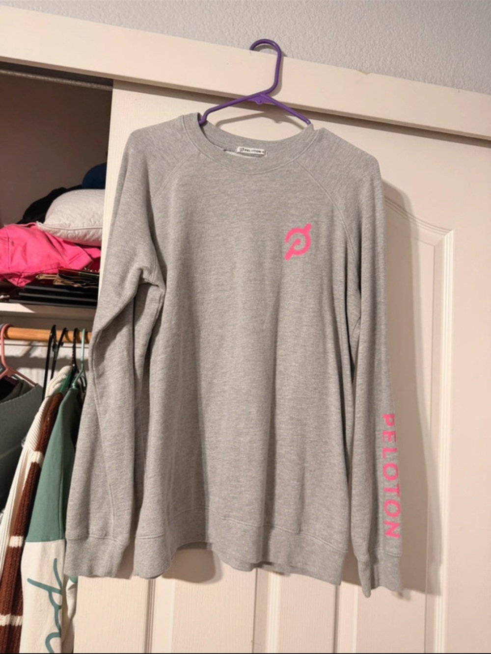 Size M Peloton Women's Gray Crewneck Sweatshirt with Pink Logo